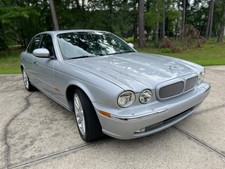 2004 Jaguar XJR 