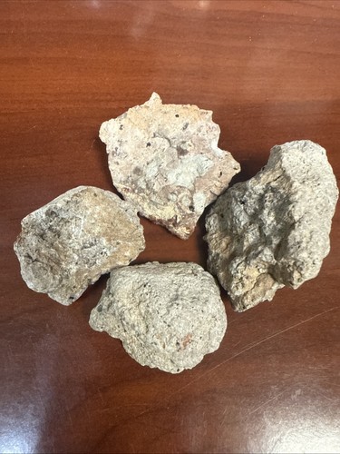 Pietre tufo vulcanico 4 - tufo, ..4