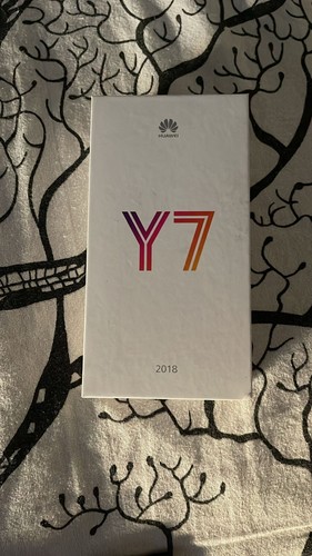 Telefono huawei 2018 - y7,