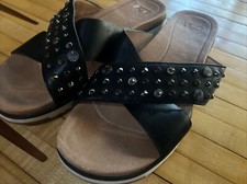 UGG KARI Studded SWAROVSKI