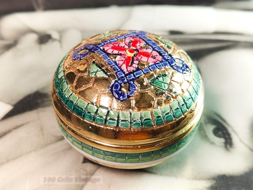 Majolica green gold signed