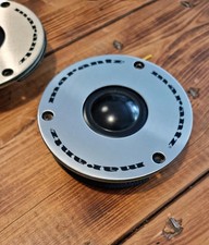 1977 ⭐️⭐️⭐️