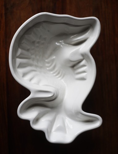 Vintage ceramic pudding mold - vintage,