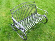 Panca da giardino a dondolo in
