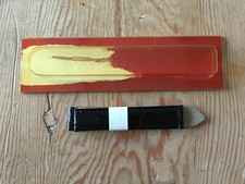 Cinturino In Pelle Nera Per Un