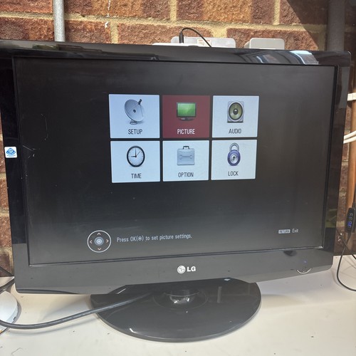22lg3050 1680x1050 lcd tv - lg,