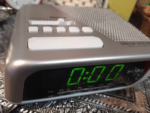 Radiosveglia sony dream - radiosveglia,