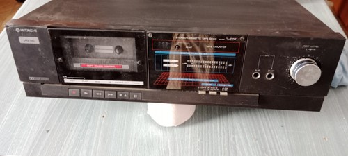 Sttereo cassette deck - cassette, hitachi