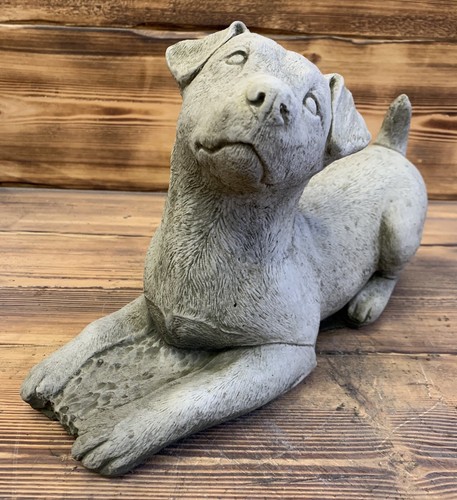 Statua cane russell pietra - russell,