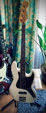 Basso jazz Squier Classic Vibe