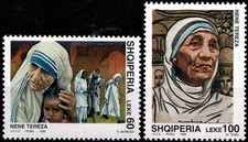 1998 EMISSIONE CONGIUNTA ALBANIA ITALIA MADRE TERESA CALCUTTA 2 VALORI MF5641