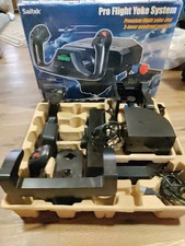 Saitek Pro Flight Yoke System con quadrante acceleratore con supporto