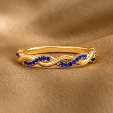 Anello a fascia in tanzanite