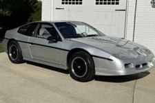 Pontiac Fiero GT 1988 argento