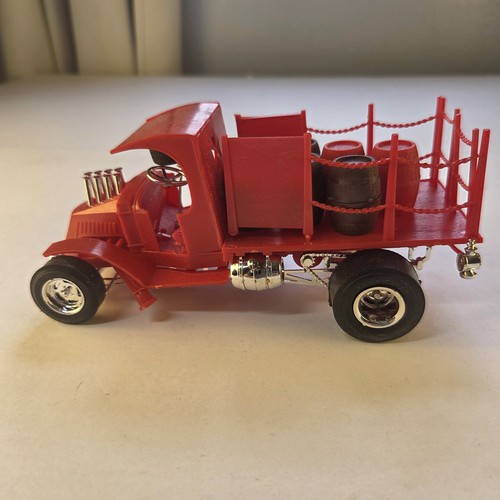 Camion birra assemblato scala