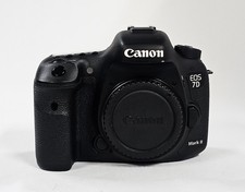 #Canon EOS 7D Mark II 20,2 megapixel fotocamera reflex digitale - nero (solo corpo) - CONTEGGIO 164K