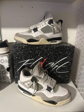 Air Jordan 4 Military Black