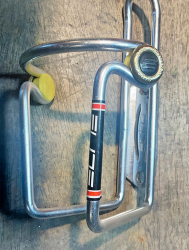 Gabbia per bottiglie - , d'acqua