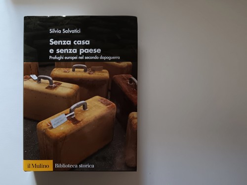 Silvia salvatici senza - casa, e
