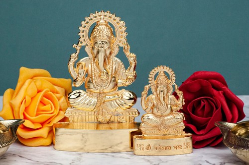 Ganesh statue murti car - ganesh, golden