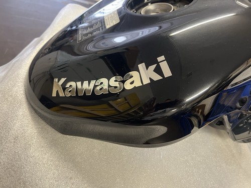 Kawasaki zx10r anno - kawasaki, 2005