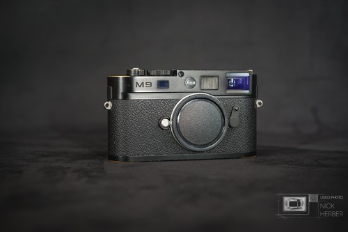 Leica 10704 black - black, paint