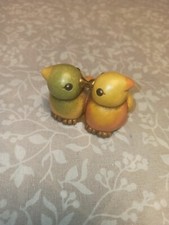 Thun Piccoli Uccelli Uccellini Pappagalli Colorati Coppia Amore 