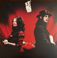 The White Stripes - Get Behind