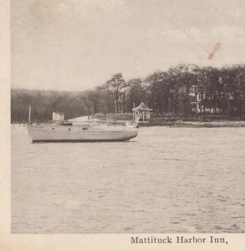 Mattituck harbor inn - harbor,