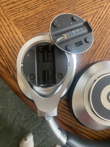 Cuffie beats dre - by, dr.
