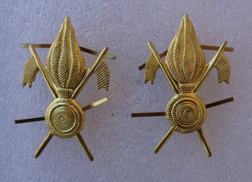 Coppia fregi per spalline - di,