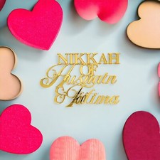 Cake topper Nikkah acrilico personalizzato con ciondolo nome sposi