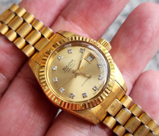 BELLISSIMO OROLOGIO BULOVA SUPER SIVIGLIA DATA SWISS MADE AUTOMATICO QUADRANTE ORO SIGNORE.
