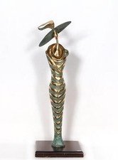 Giuliano Ottaviani, Woman IN