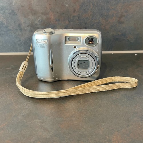 Nikon coolpix 4100 - 4100, 4mp