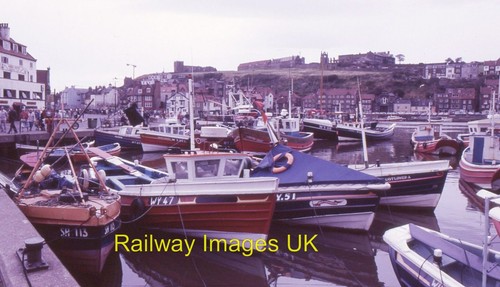 Photo fishing boats whitby - photo,