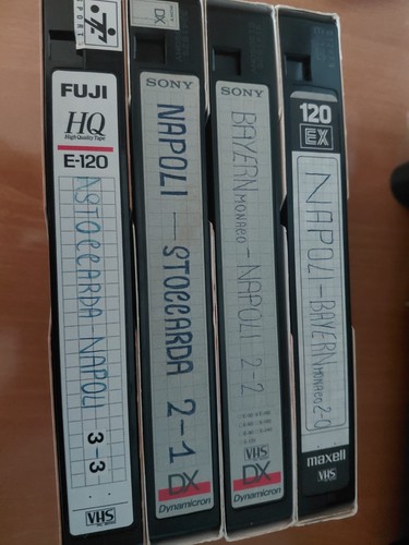 Videocassette vhs vittoria - videocassette,