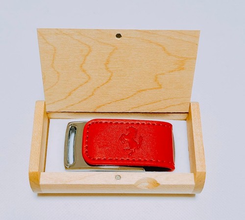 Chiavetta usb ferrari non - chiavetta,