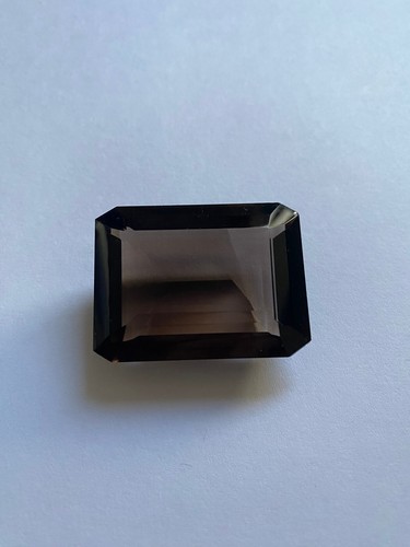 Topazio naturale fumé 140ct