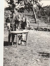 B2 - Foto Photo Fotografia Anni 60 - Cacciatore con lepri