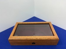 Vetrina superiore in vetro