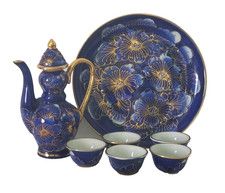 Mini set da tè dipinto a mano in Thailandia.
