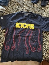 octopus t-shirt.