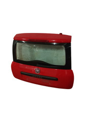portellone posteriore rosso