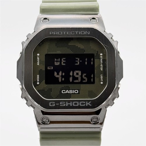 Orologio digitale mimetico