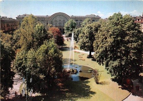 B43381 gardens the porta - of,