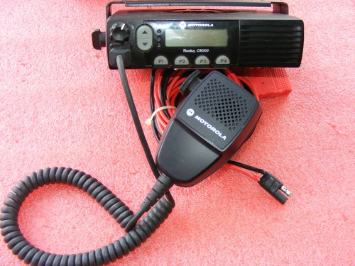 Motorola radius cm300 vhf - radius,