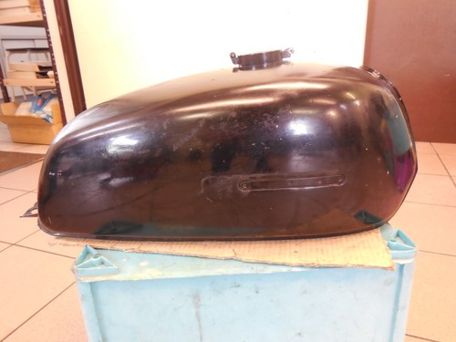 Suzuki gt250 250 77 - gt,