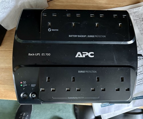 Apc back ups 700 - back-ups,