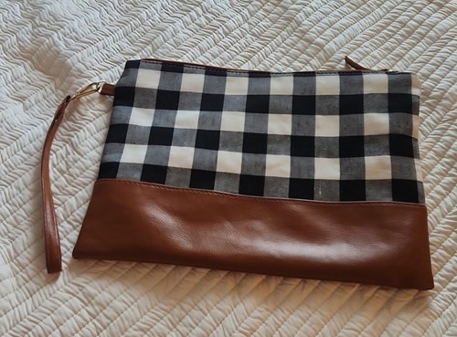 Pochette polso con zip - da, a